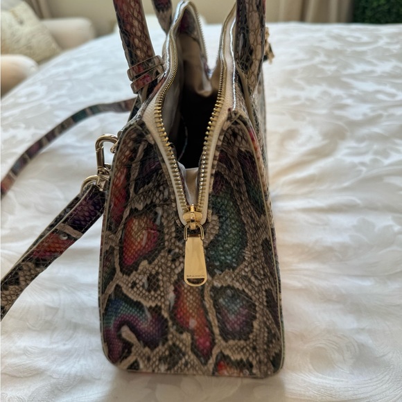 Brahmin satchel, wallet and dust cover - Picture 5 of 9